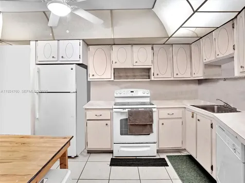 1780 NE 191st Street Miami FL 33179