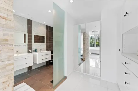 2100 Park Avenue Miami Beach FL 33139