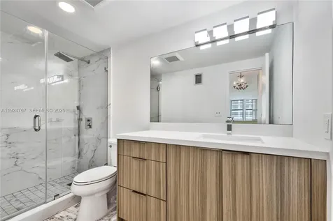 5825 Collins Avenue Miami Beach FL 33140