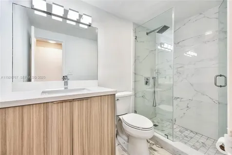 5825 Collins Avenue Miami Beach FL 33140