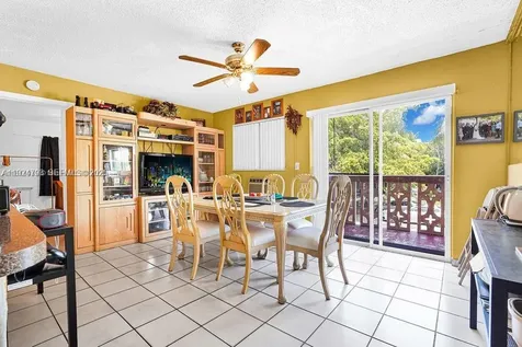 911 E 9th Place Hialeah FL 33010