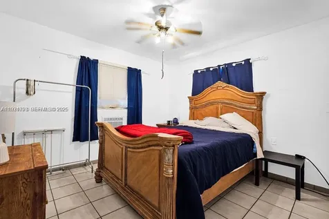 911 E 9th Place Hialeah FL 33010