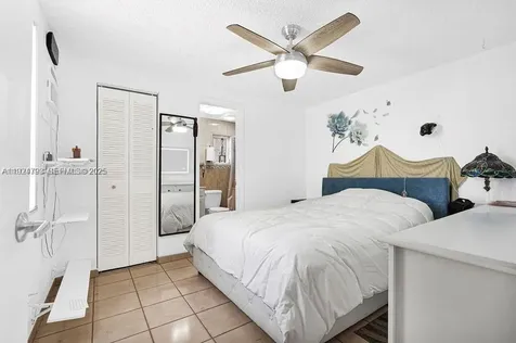 911 E 9th Place Hialeah FL 33010
