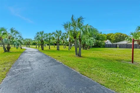 11525 SW 135th Court Miami FL 33186