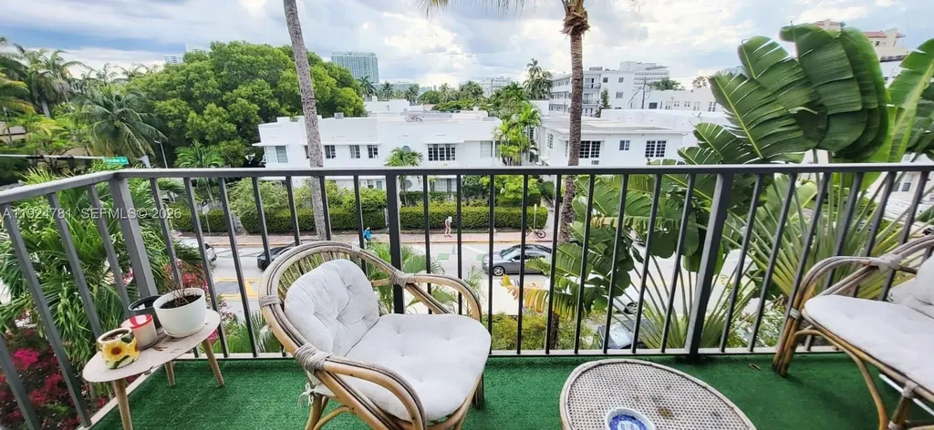 1605 Meridian Avenue Miami Beach FL 33139