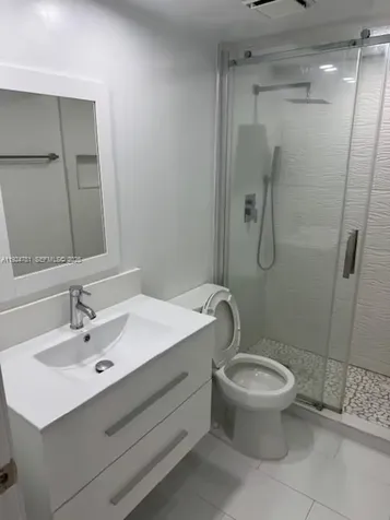 1605 Meridian Avenue Miami Beach FL 33139