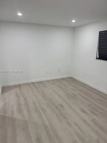 1605 Meridian Avenue Miami Beach FL 33139