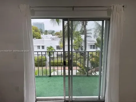 1605 Meridian Avenue Miami Beach FL 33139