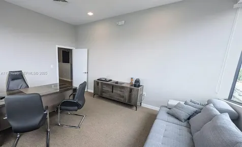 19790 W Dixie Highway Aventura FL 33180