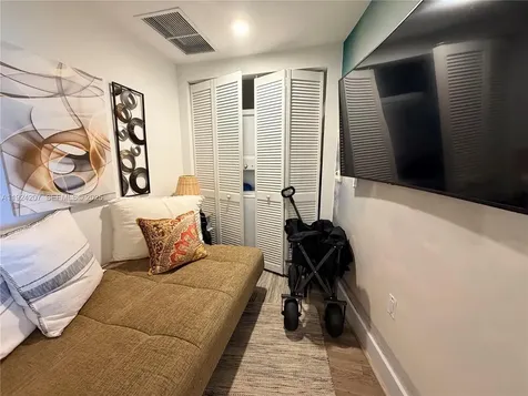 121 NE 34th Street Miami FL 33137