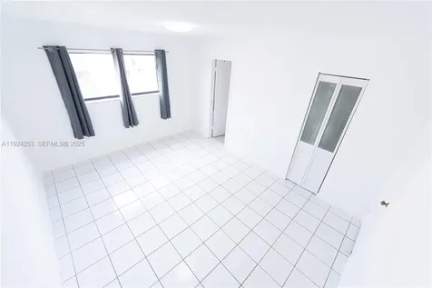 5300 W 21st Court Hialeah FL 33016