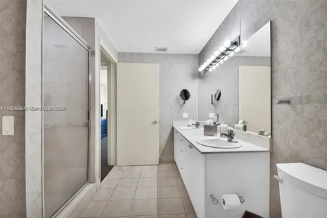 17375 Collins Avenue Sunny Isles Beach FL 33160
