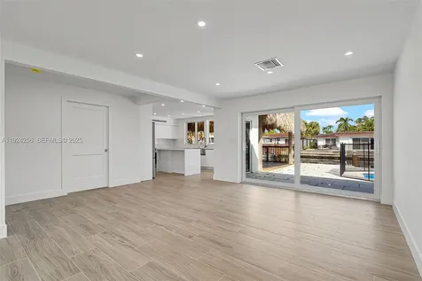 201 SE 12th Street Pompano Beach FL 33060