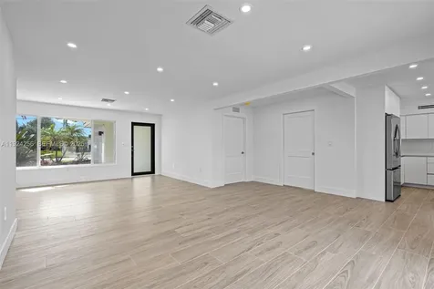 201 SE 12th Street Pompano Beach FL 33060