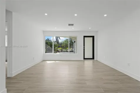 201 SE 12th Street Pompano Beach FL 33060