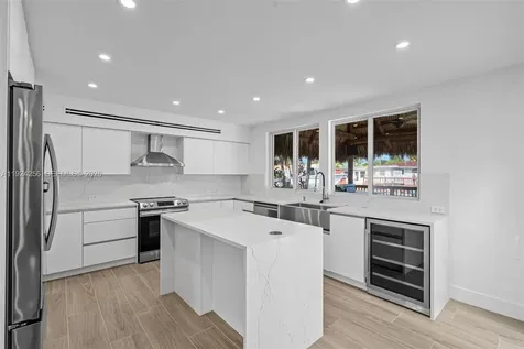 201 SE 12th Street Pompano Beach FL 33060