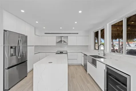 201 SE 12th Street Pompano Beach FL 33060