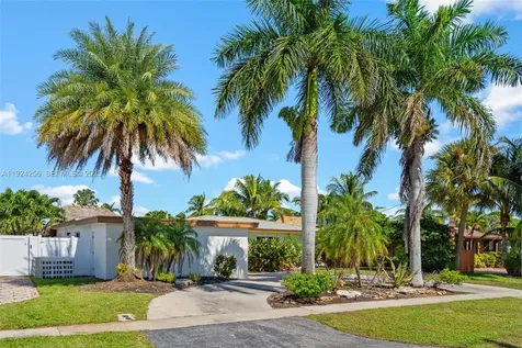201 SE 12th Street Pompano Beach FL 33060