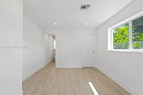 201 SE 12th Street Pompano Beach FL 33060