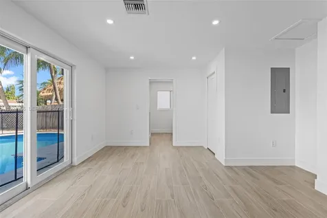 201 SE 12th Street Pompano Beach FL 33060