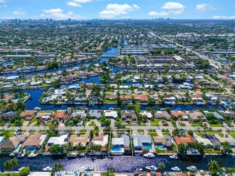 201 SE 12th Street Pompano Beach FL 33060