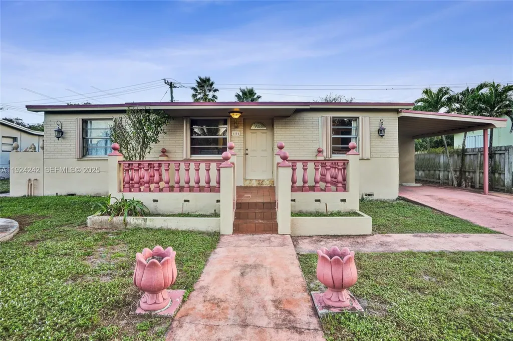 6404 Evans Street Hollywood FL 33024