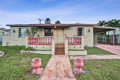 6404 Evans Street Hollywood FL 33024