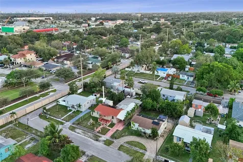 6404 Evans Street Hollywood FL 33024