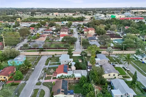 6404 Evans Street Hollywood FL 33024