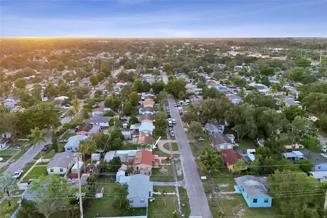 6404 Evans Street Hollywood FL 33024