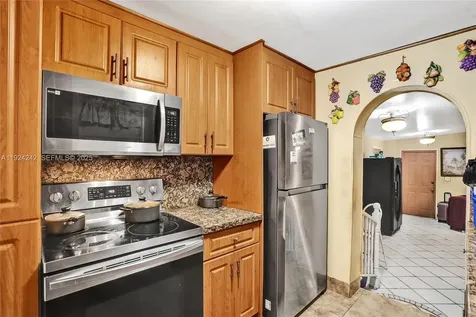 6404 Evans Street Hollywood FL 33024