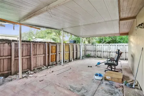 6404 Evans Street Hollywood FL 33024