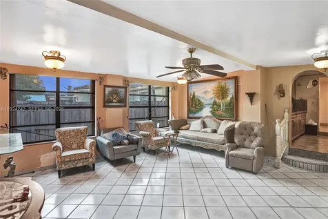 6404 Evans Street Hollywood FL 33024