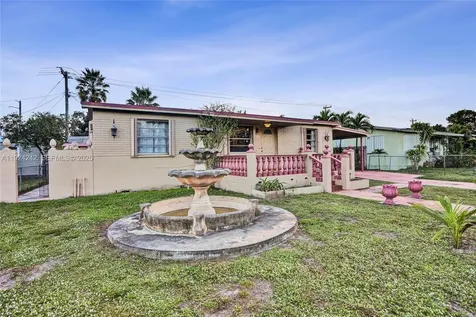 6404 Evans Street Hollywood FL 33024