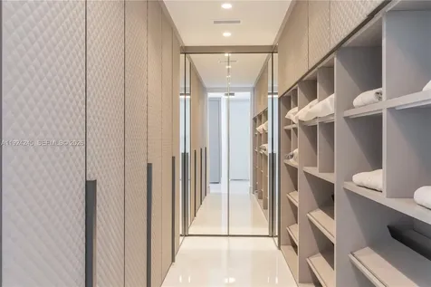 17975 Collins Avenue Sunny Isles Beach FL 33160