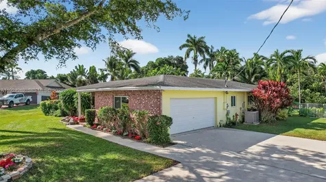 431 Vicksburg Terrace Plantation FL 33325