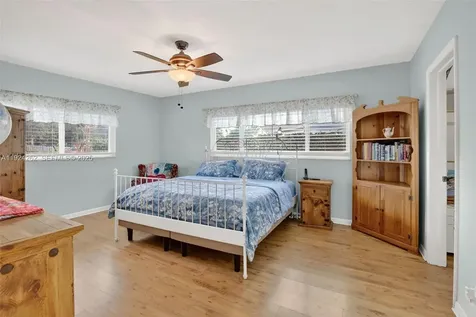 431 Vicksburg Terrace Plantation FL 33325