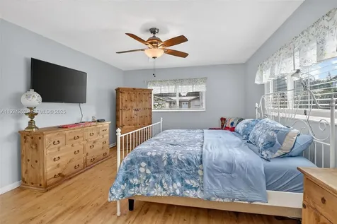 431 Vicksburg Terrace Plantation FL 33325