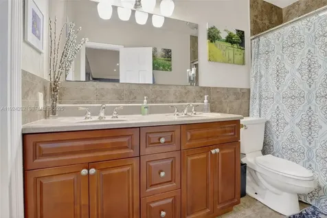 431 Vicksburg Terrace Plantation FL 33325
