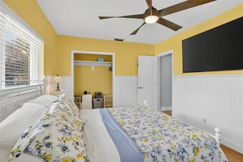 431 Vicksburg Terrace Plantation FL 33325
