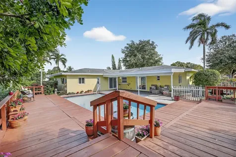 431 Vicksburg Terrace Plantation FL 33325