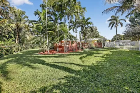 431 Vicksburg Terrace Plantation FL 33325