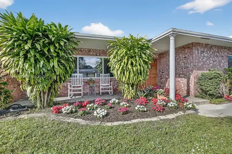 431 Vicksburg Terrace Plantation FL 33325