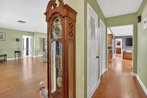 431 Vicksburg Terrace Plantation FL 33325