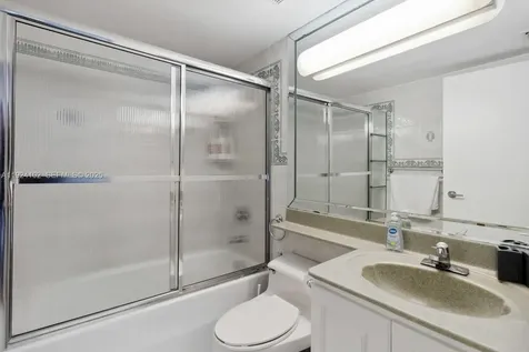 6767 Collins Avenue Miami Beach FL 33141