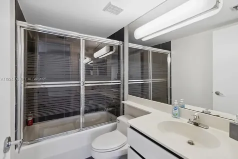 6767 Collins Avenue Miami Beach FL 33141