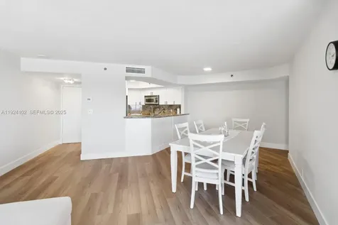 6767 Collins Avenue Miami Beach FL 33141