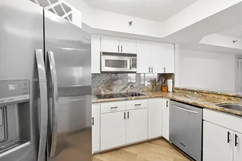 6767 Collins Avenue Miami Beach FL 33141