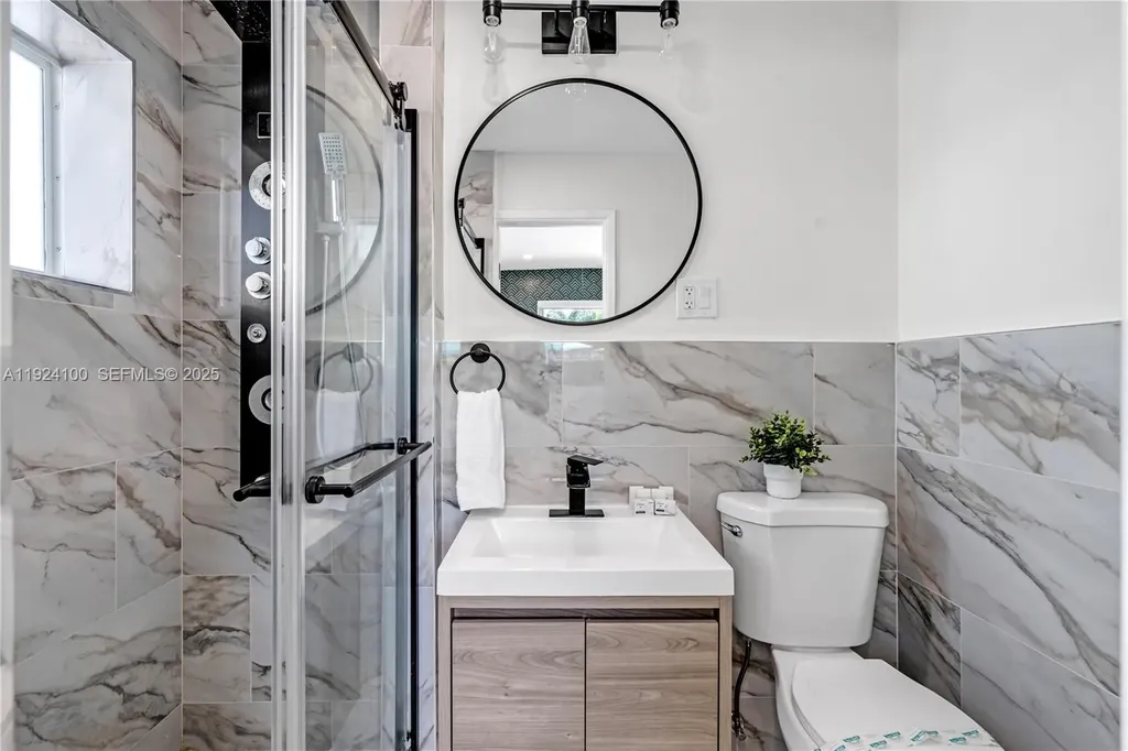 1730 NE 9th Avenue Fort Lauderdale FL 33305