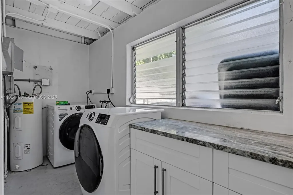 1730 NE 9th Avenue Fort Lauderdale FL 33305